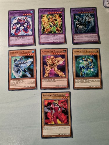 Set 7 carte eroe - -,